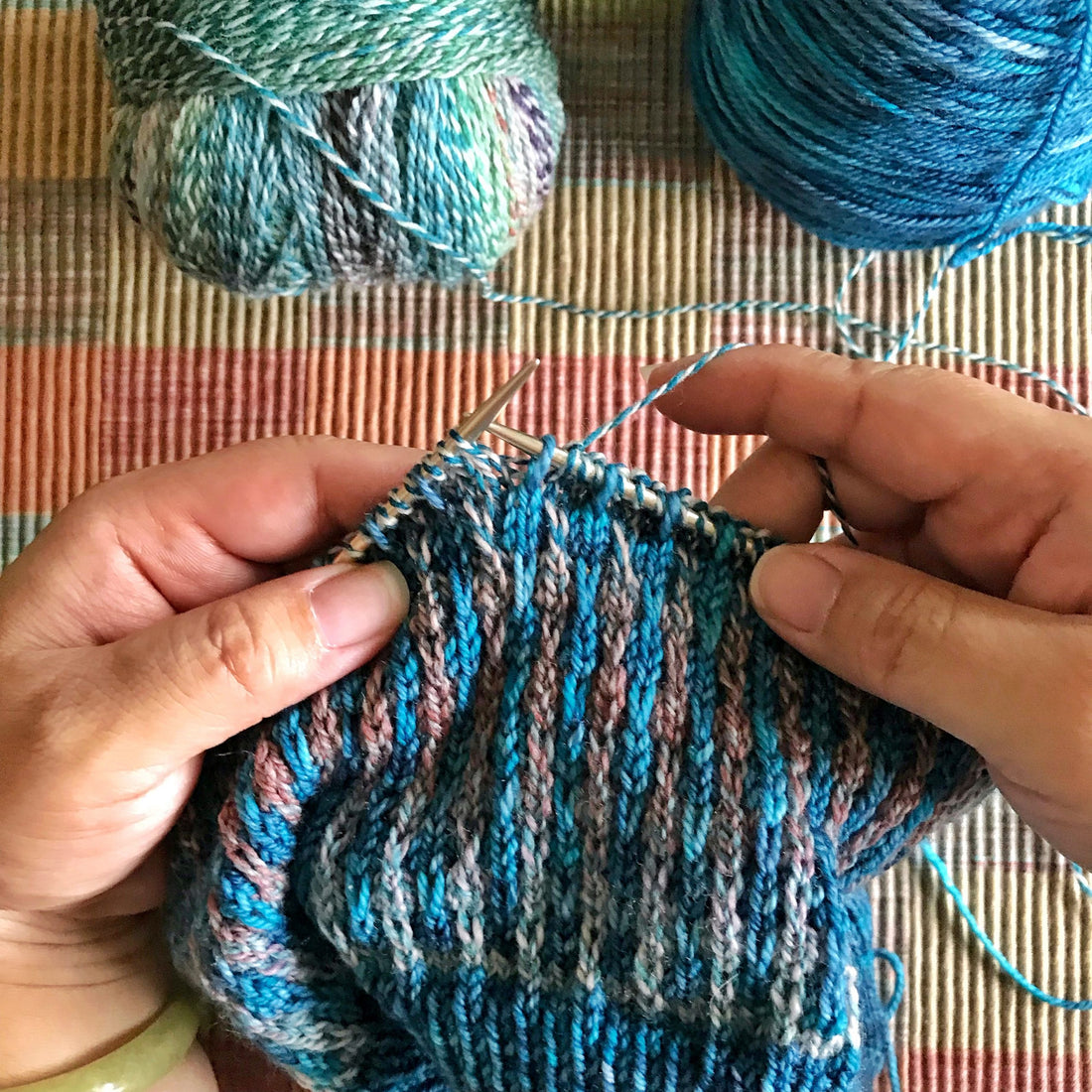 What is Knit Weaving?