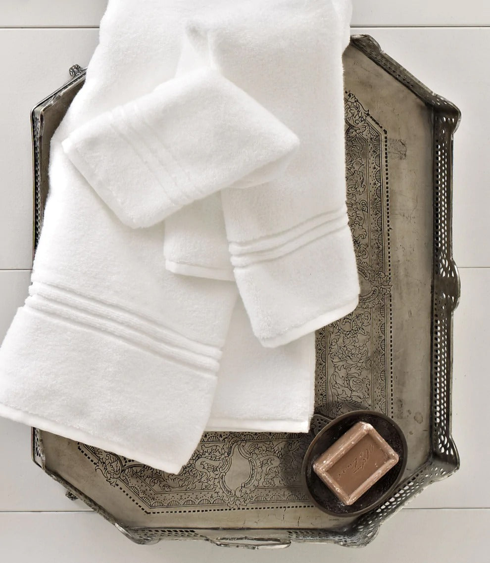 Bath Towel - Weaves & Knits